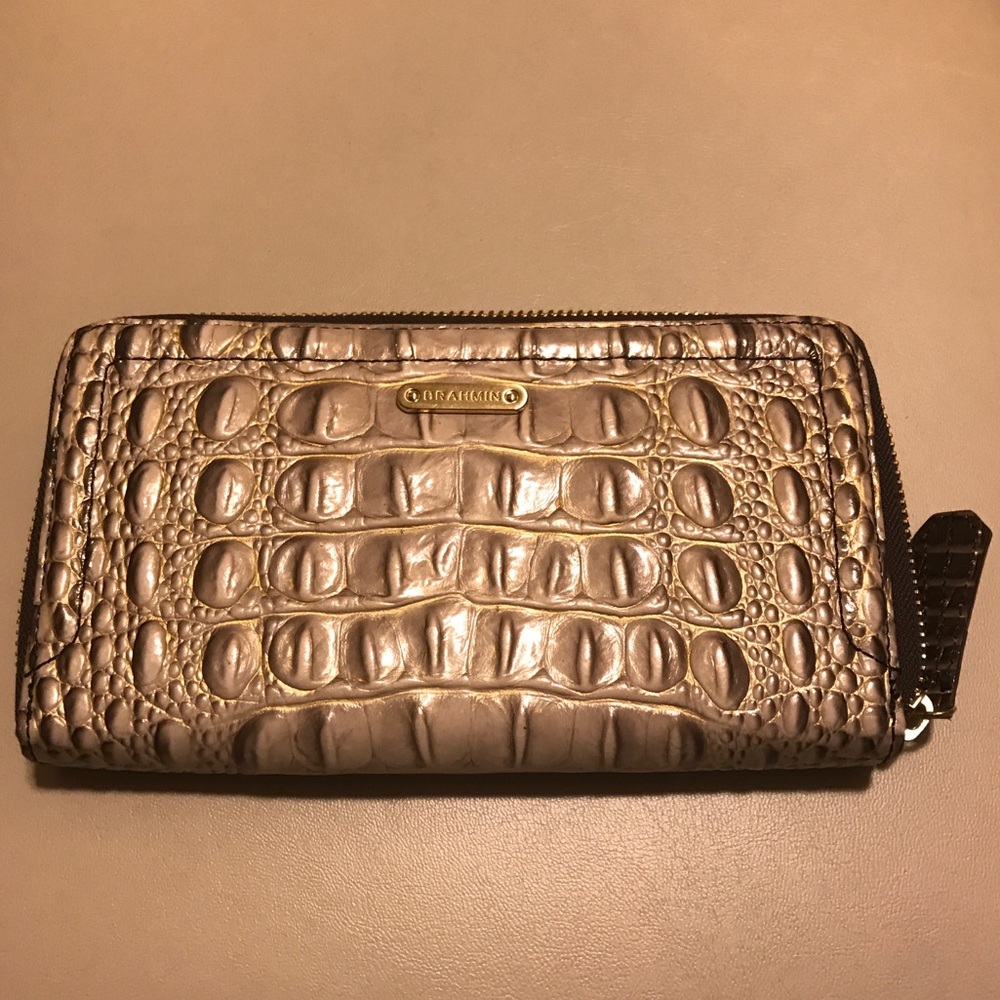 Brahmin wallet